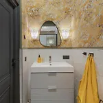 19 Century Heritage 2+2 *