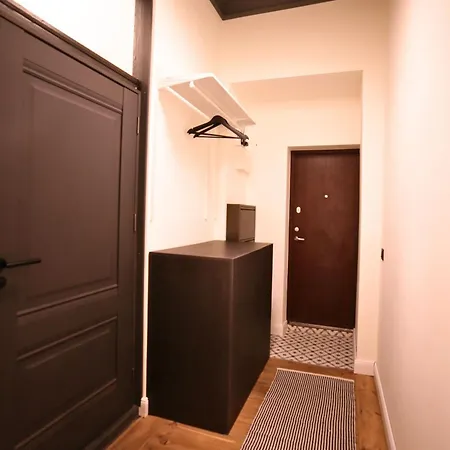 19 Century Heritage 2+2