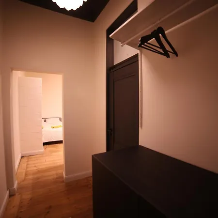 Apartment 19 Century Heritage 2+2 *