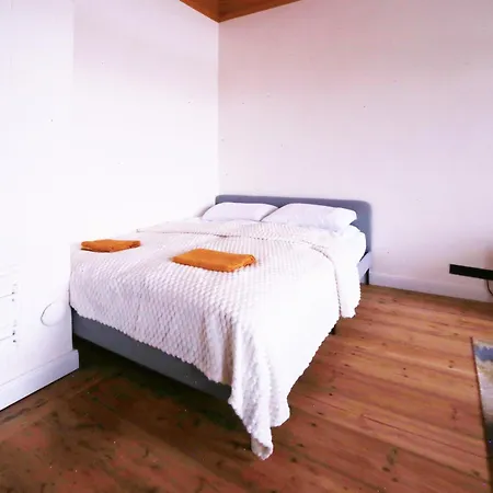 Apartment 19 Century Heritage 2+2 *