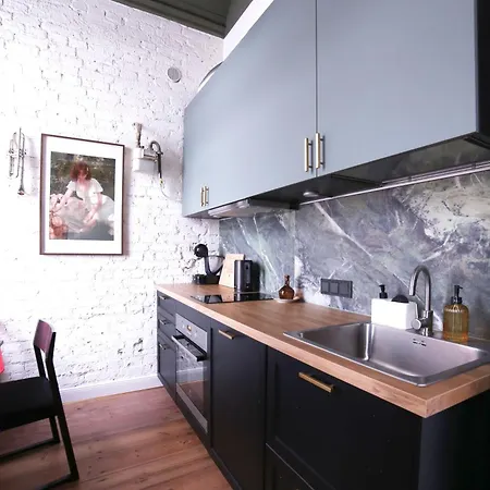 19 Century Heritage 2+2 Apartment *