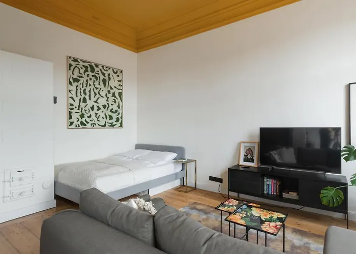 公寓 19 Century Heritage 2+2 *