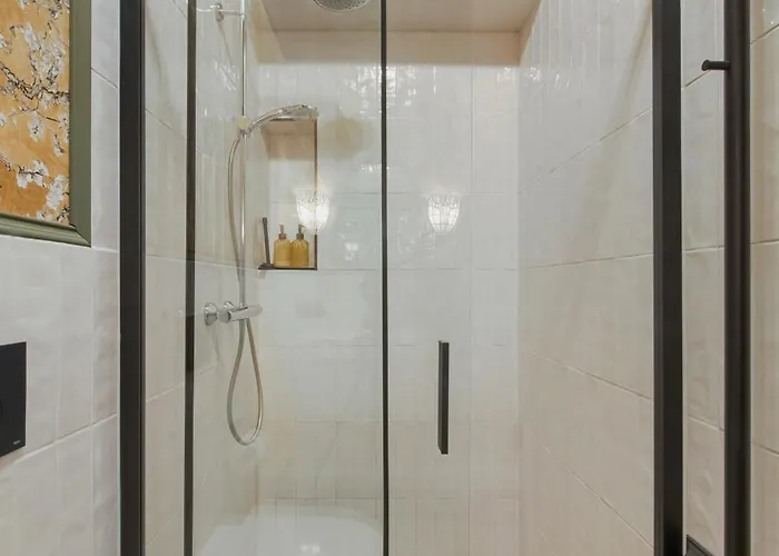 19 Century Heritage 2+2 公寓 *